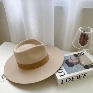 Mirage lack of colors hat